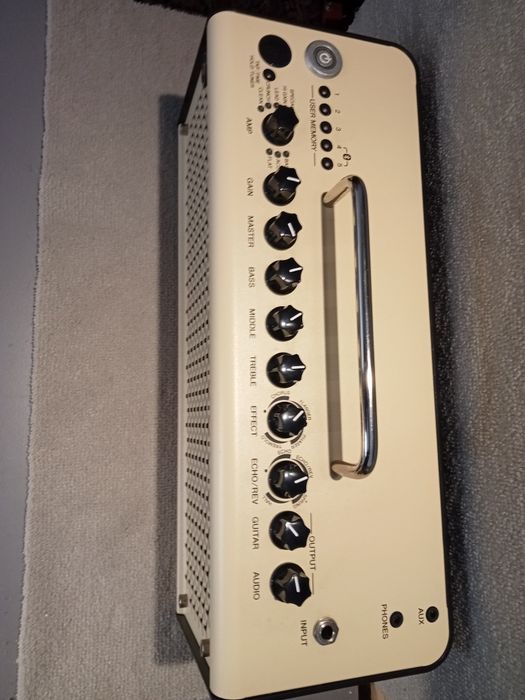 Amplificador guitarra Yamaha thr10