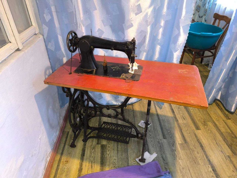 Швейна машинка Кayser пр. Німечина старовина.