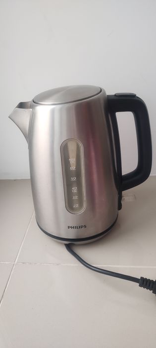 Электрочайник Philips HD9357