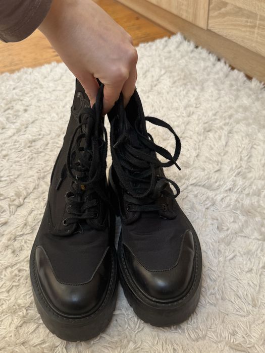 Sprzedam botki celine rozmiar 37