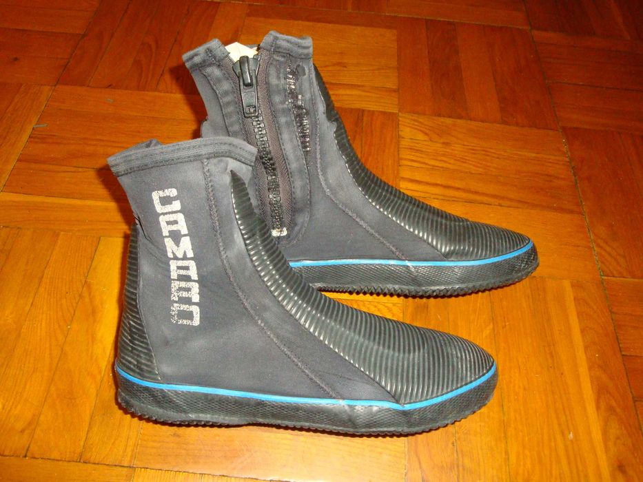 Гидроботы CAMARO , размер 42,5-43 ( по стельке 27-27, 5 см )