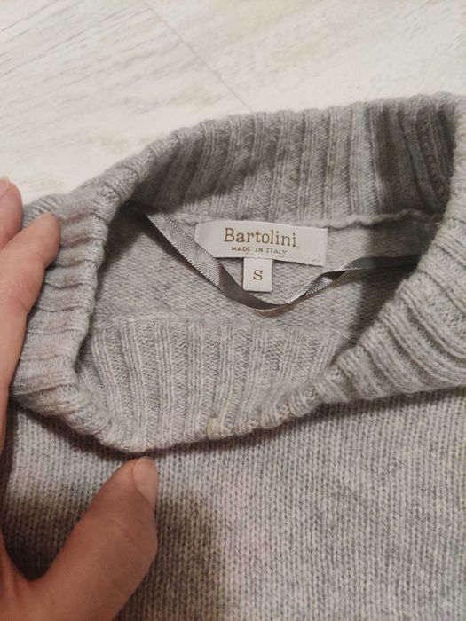 Продам кашеміровий светр BARTOLINI, розмір S