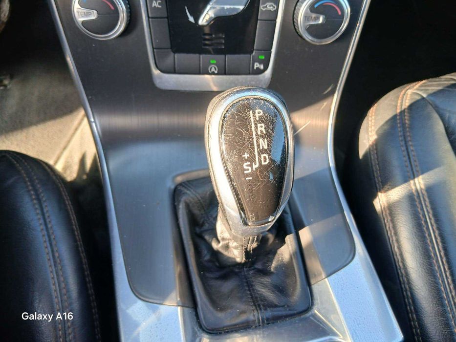 Volvo V60 1.6 Drive / D2 Diesel Cx.Automática