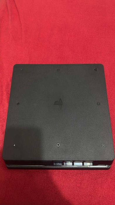 Vendo PS4 em bom estado.