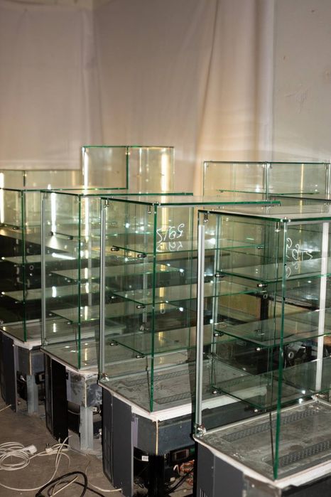 Холодильна вітрина для кондитерки, під замовлення