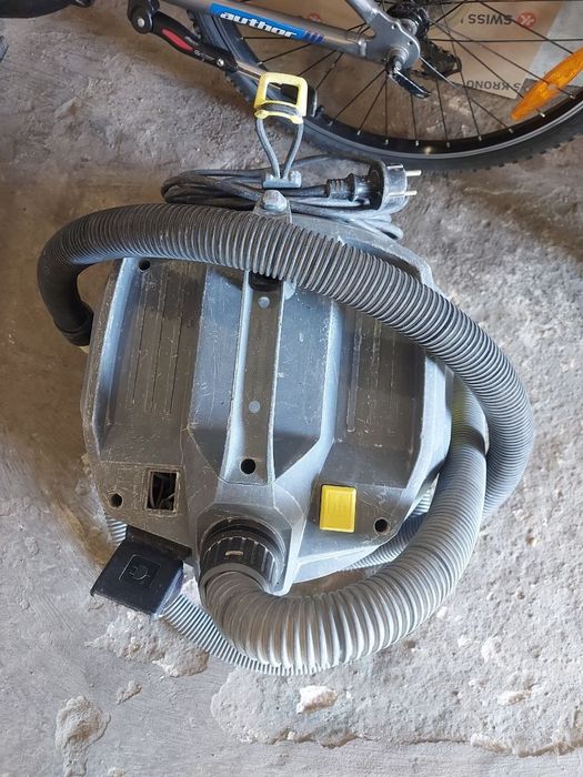 Продам пылесос KARCHER Professional NT 22/1