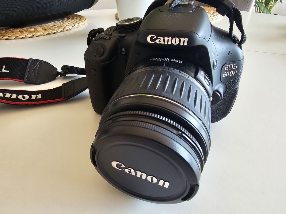Lustrzanka cyfrowa Canon EOS 600D