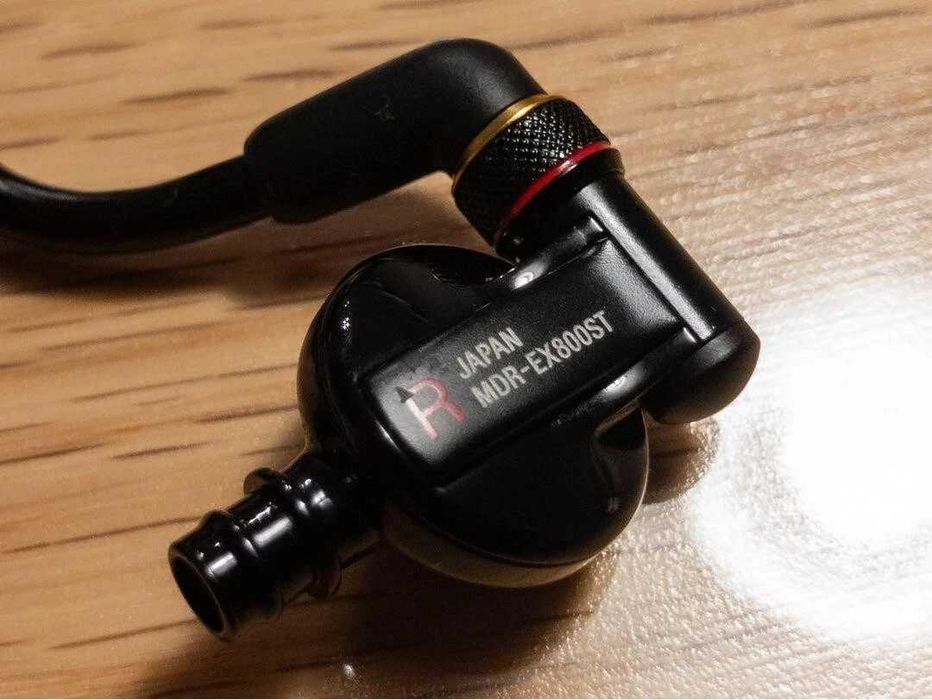 SONY MDR-EX800ST Headphones Inner Ear Type.