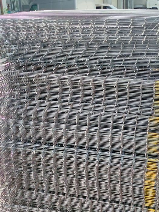 Паркан від Виробника зі Зварних Секцій з ППЛ в Рівному