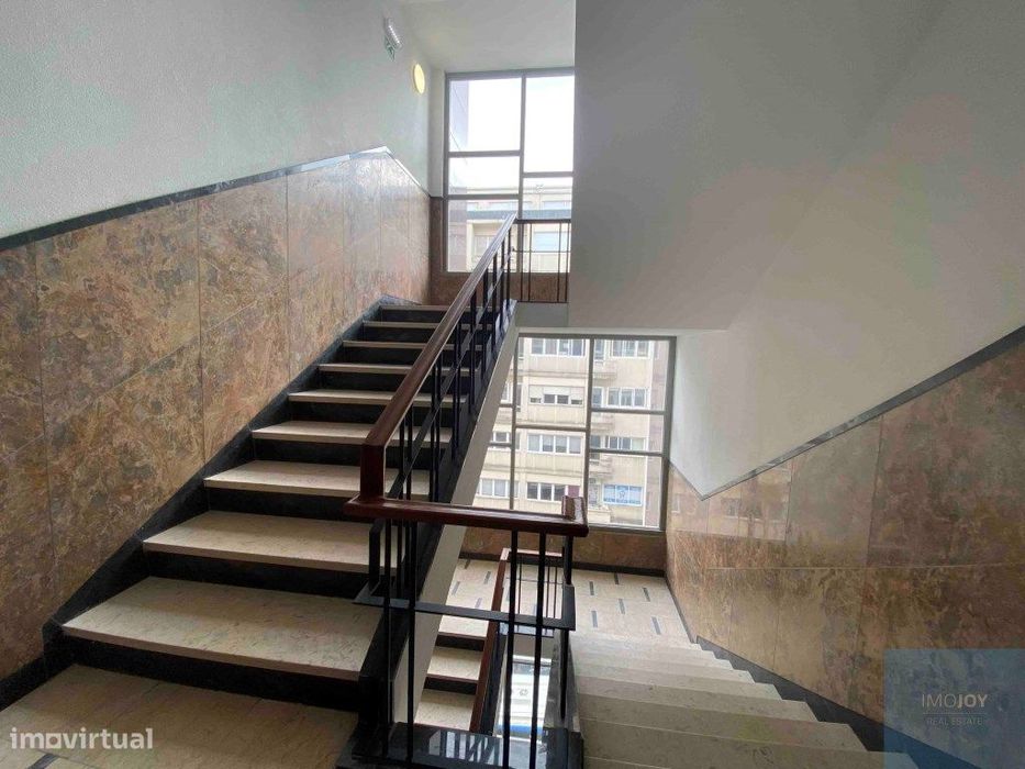 Apartamento T1 para venda no centro histórico do Porto