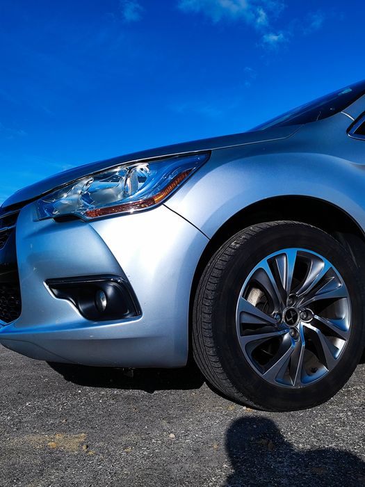 DS4 em excelente estado - Oportunidade