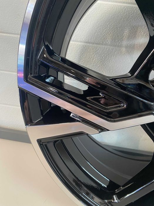 Alufelgi 17 5x114,3 Toyota Auris Avensis C-HR Corolla Cross Camry RAV4