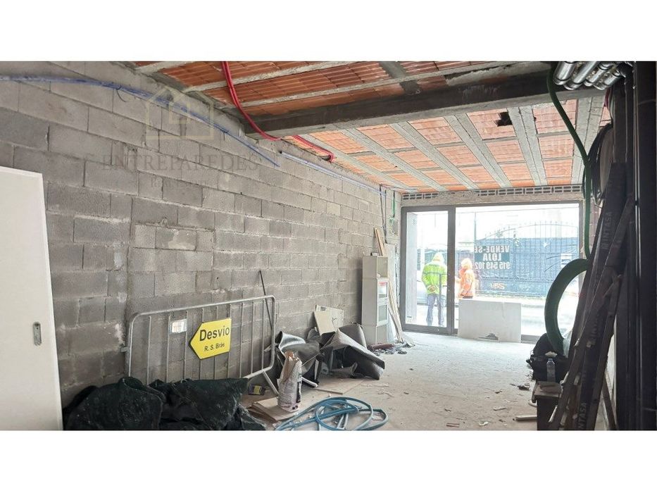 Comprar loja nova no Porto - Constituição - Damião de Góis - Centro...