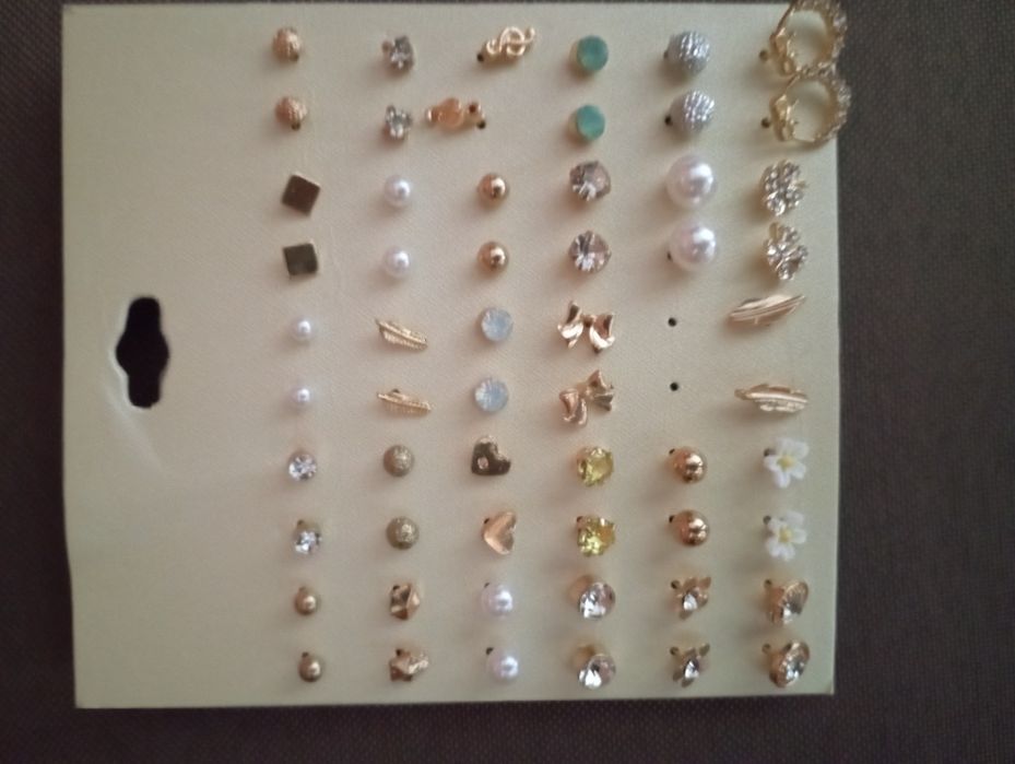 Brincos muitos pares