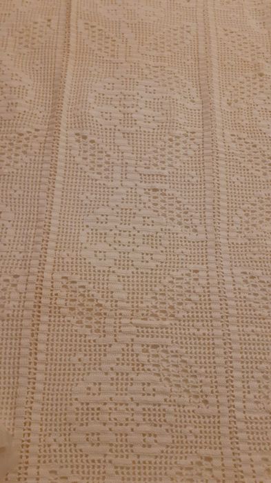 Colcha de renda artesanal