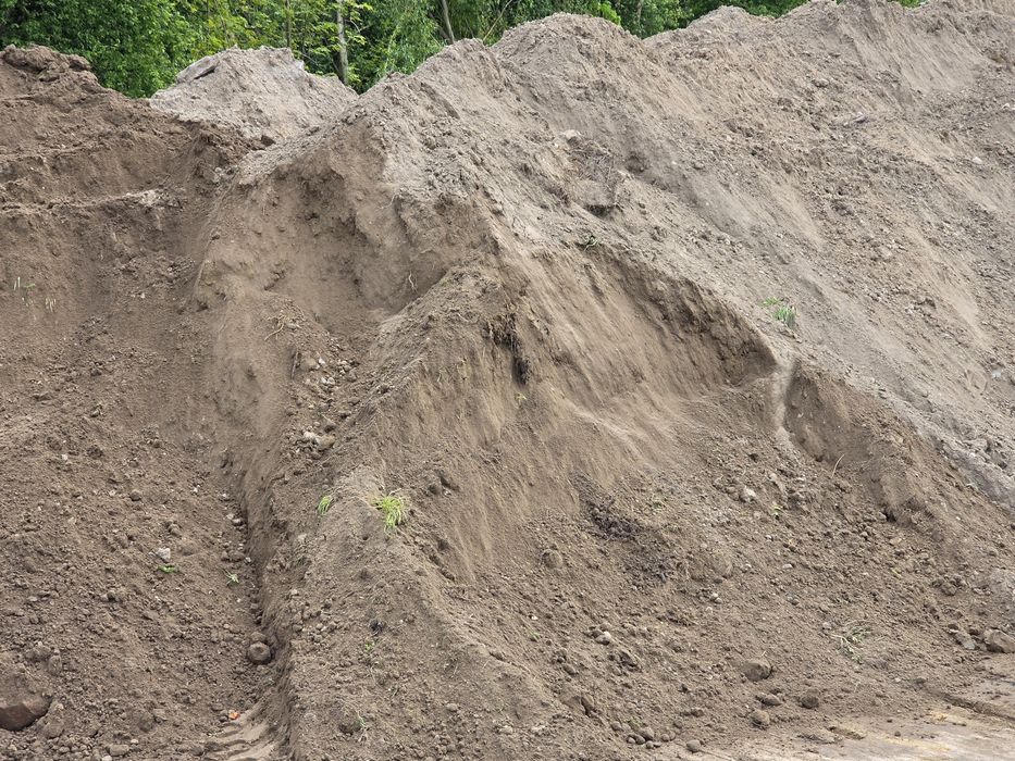 Ziemia do ogrodka, czarnoziem, na podniesienie