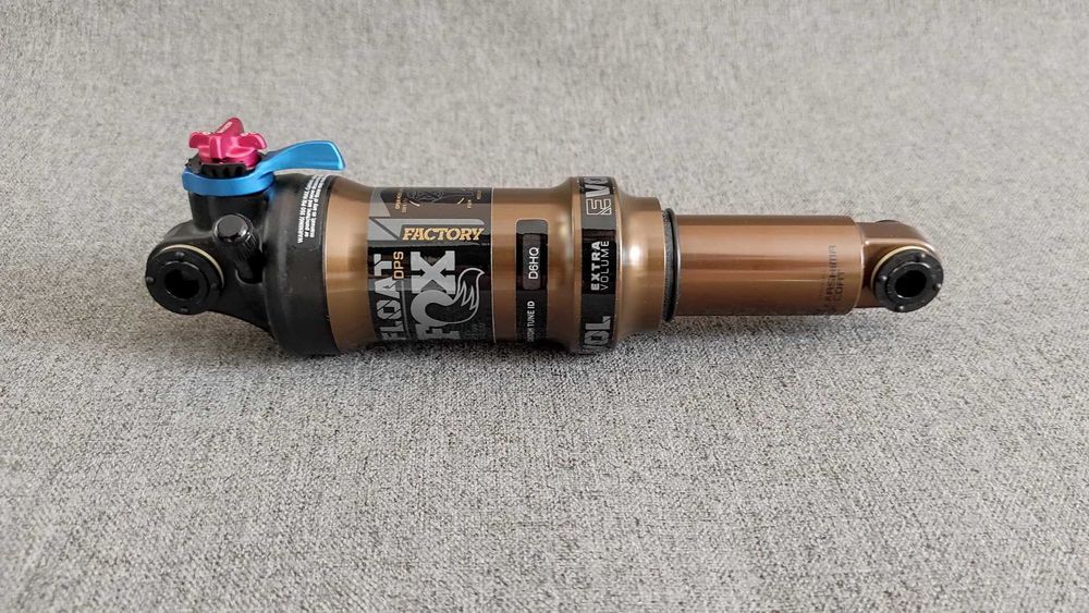 Задний амортизатор FOX Float DPS Factory Kashima (165x38mm), Новый