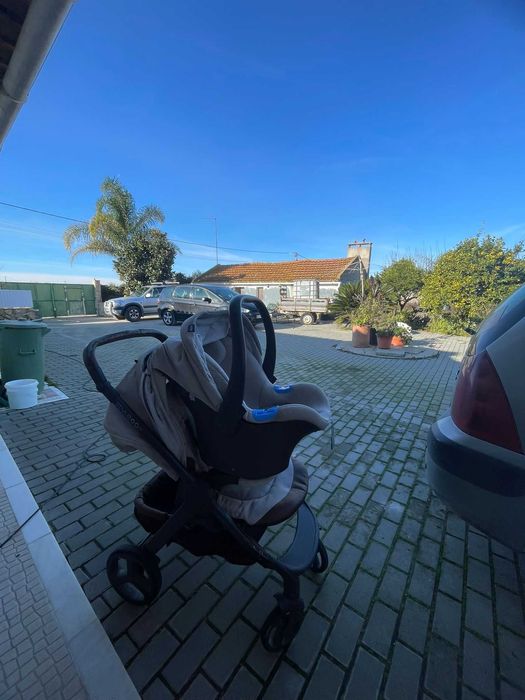 Em excelente estado carrinho bebe