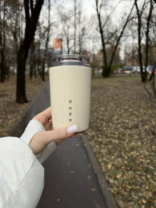 Стильна термокружка Smeg