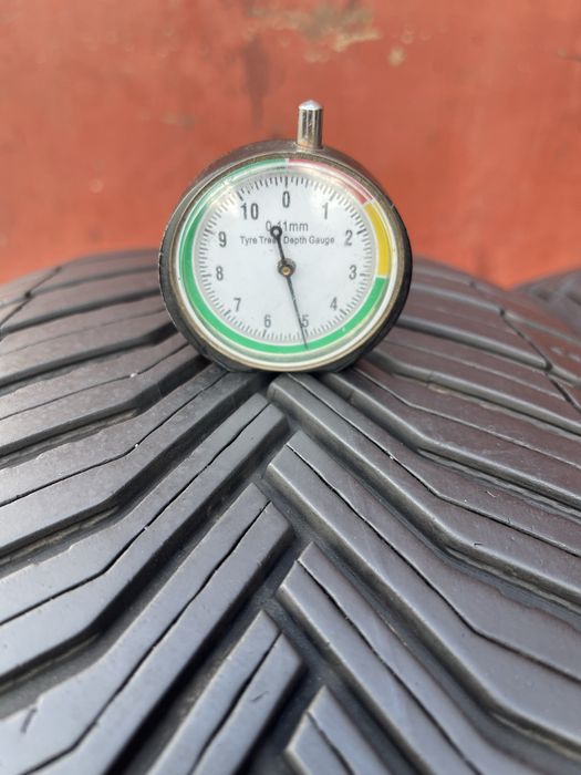 235/55/19 R19 Michelin CrossClimte2 всесезонні 4 шт ціна за 1 шт