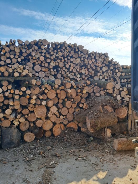 Продам опилки.дрова:метровые колотые дуб,граб,береза,ольха,сосна