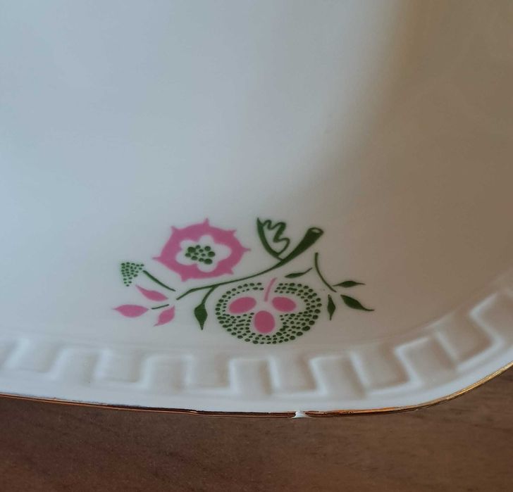 Wielki serwis obiadowy Millenium, porcelana Wawel, 28 elementów