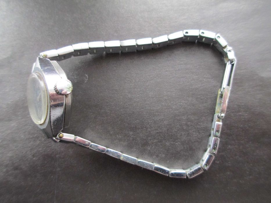 Часы женские Луч с браслетом СССР