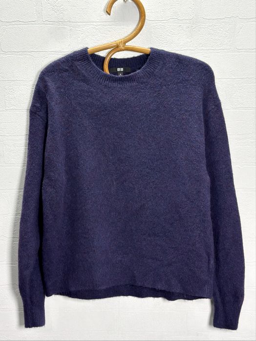 Светр  Uniqlo 100%  вовна