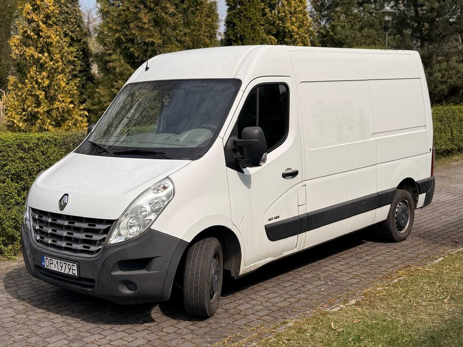 Wynajem busa dostawczego Renault Master | Zabrze i okolice