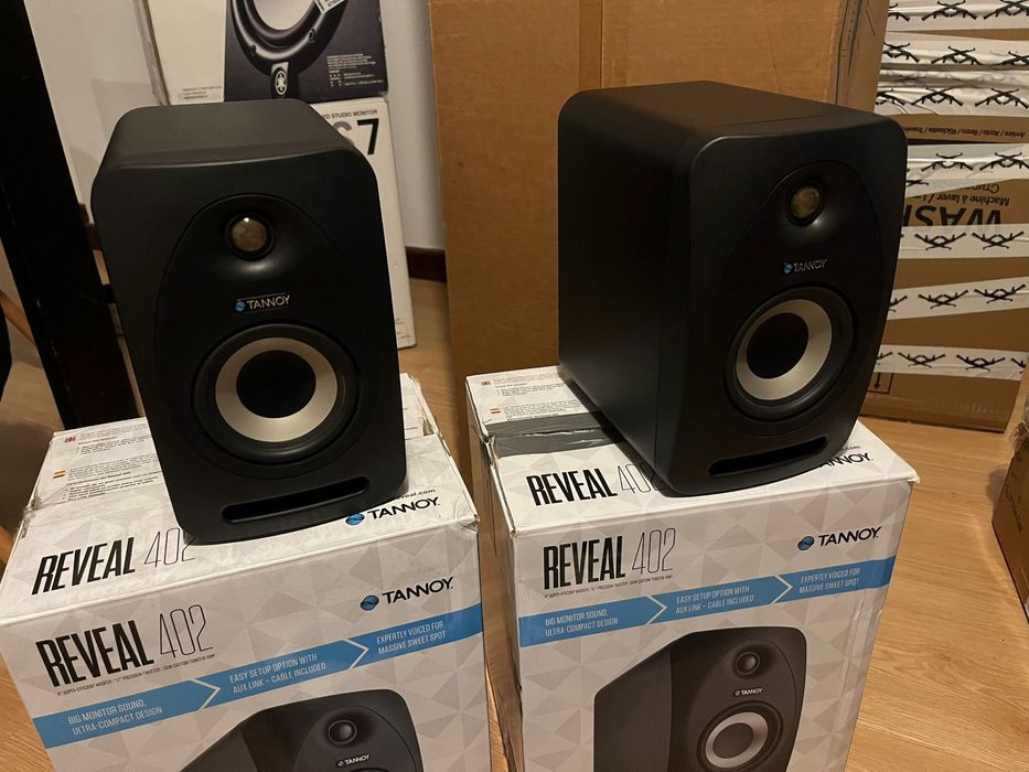 Colunas Tannoy Reveal 402 (par)