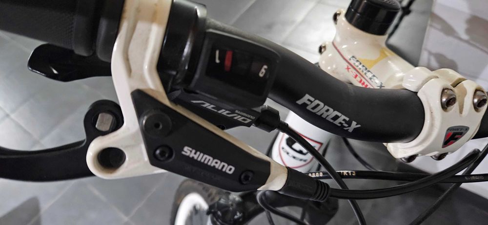 Bicicleta Quer (equipamento shimano)