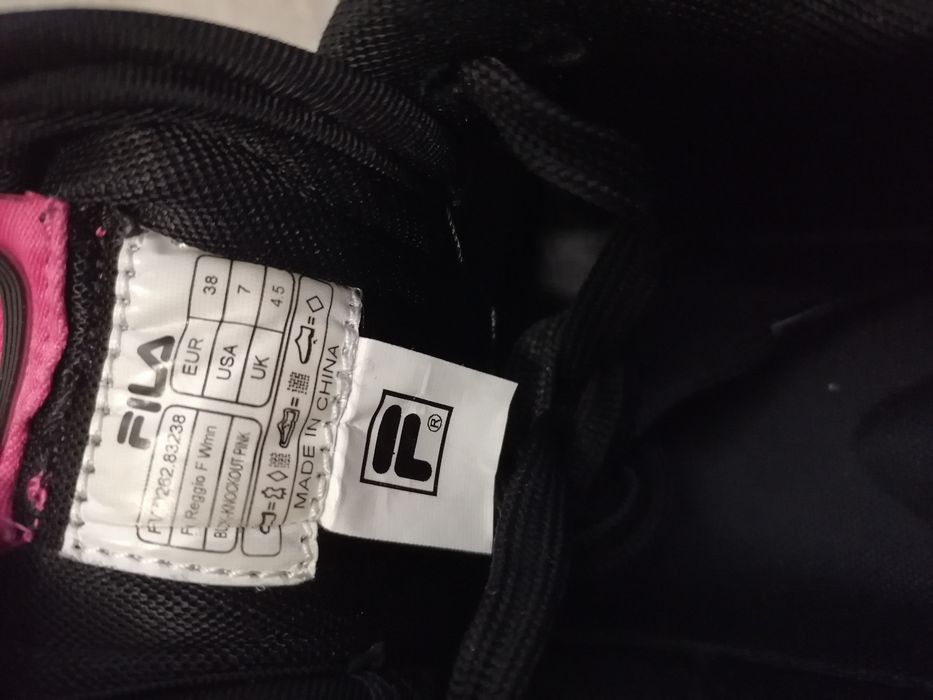 Sneakersy Fila 38 wkładka 24. Skóra naturalna.