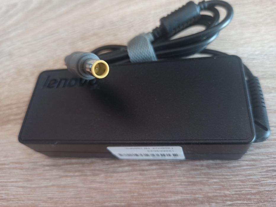 Блок живлення Lenovo 90W 7.9x5.5+кабель живлення