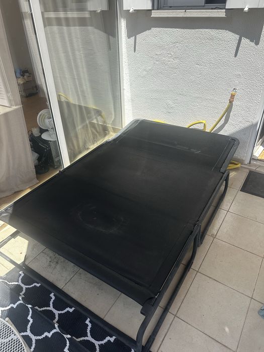 Sofa exterior convertivel em espreguiçadeira dupla
