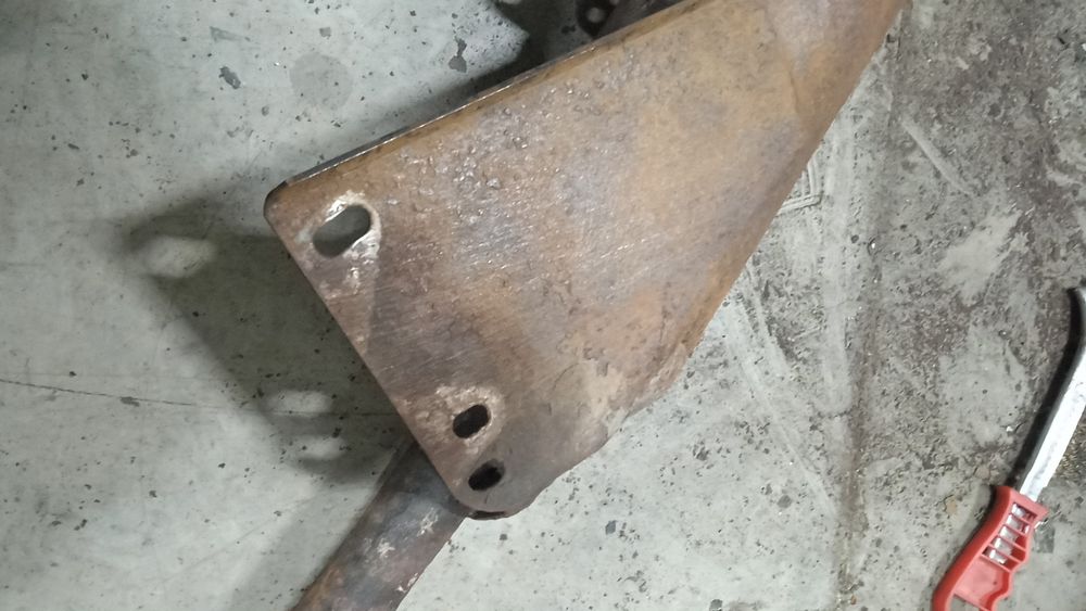 Вихлопна труба  технигаз