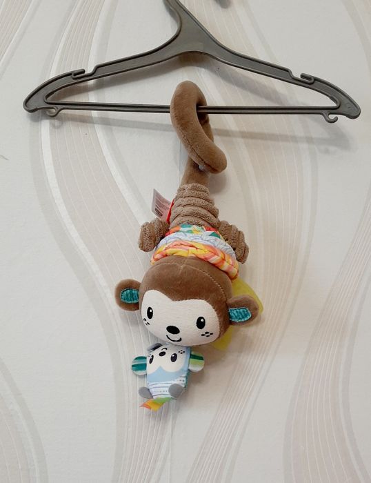 Іграшка підвиска фірми Infantino