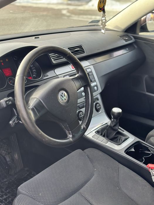 Volkswagen Passat B6 1.9tdi/105km 2007 •4El Szyby•Tempomat Klimatronik