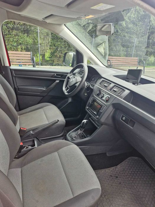 VOLKSWAGEN  CADDY  Miniwan  2,0  diesel 2017