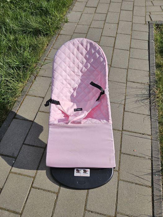 Leżaczek Bujaczek dla dziecka