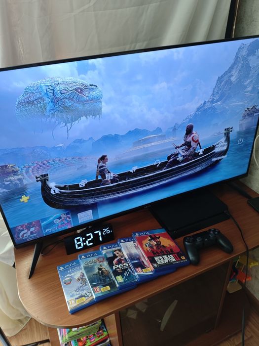 PS4 slim 500+2геймпада+док станція+диски з іграми та сумка!