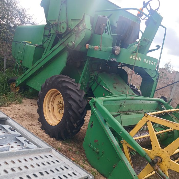 продається комбайн джондір330