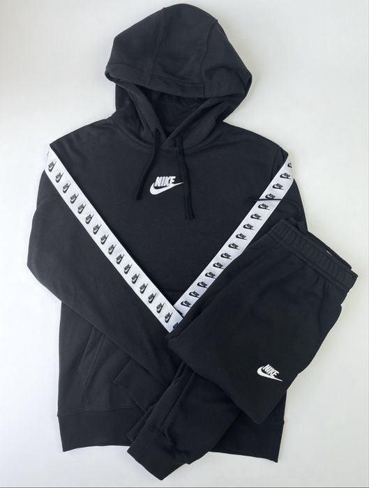 Оригінальний Костюм Nike Essential Hooded Tracksuit.  / L /