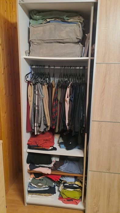 Excelente roupeiro de quarto em perfeitas condicoes