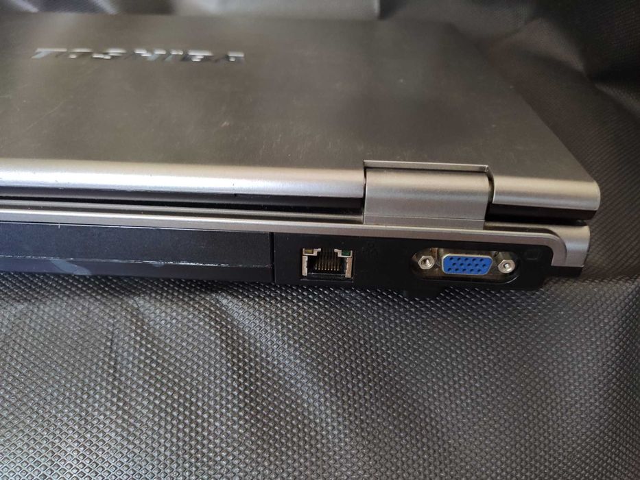 Portátil Toshiba Tecra A9, carregador original