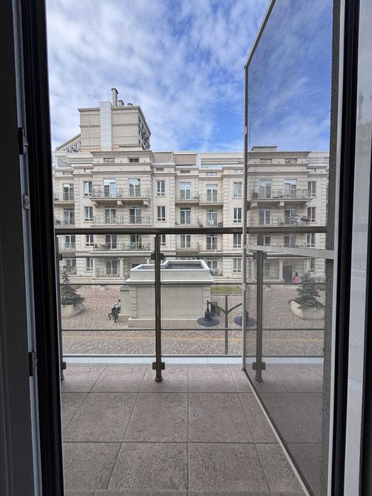 Стильна 2-кімнатна квартира з авторським дизайном у ЖК «28 Перлина»