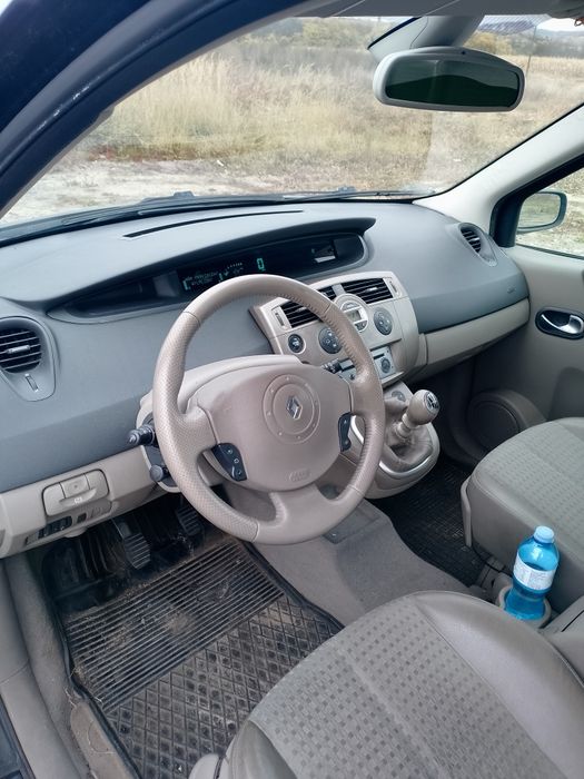Renault scenic+gaz