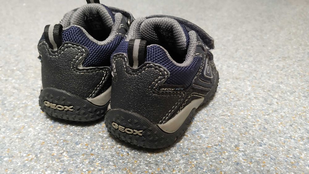 Кроссовки Geox детские