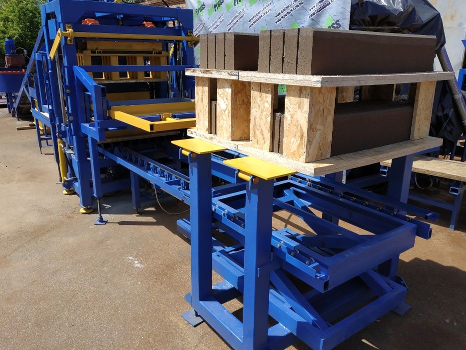 Вибропресс КВП-858-2ПА (Линия вибропрессования, полуавтоматическая)