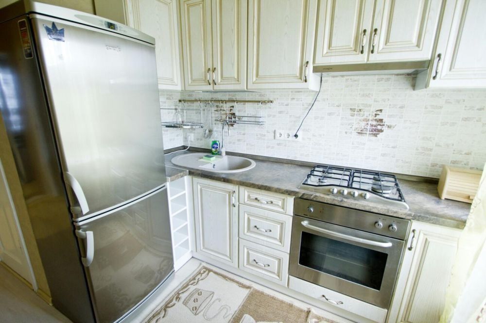 Посуточно квартира в центре! Дворец Украины. НСК ОЛИМПИЙСКИЙ