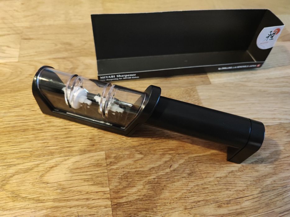 Miyabi - podwójna ceramiczna ostrzałka do noży 21 cm
429,00 zł